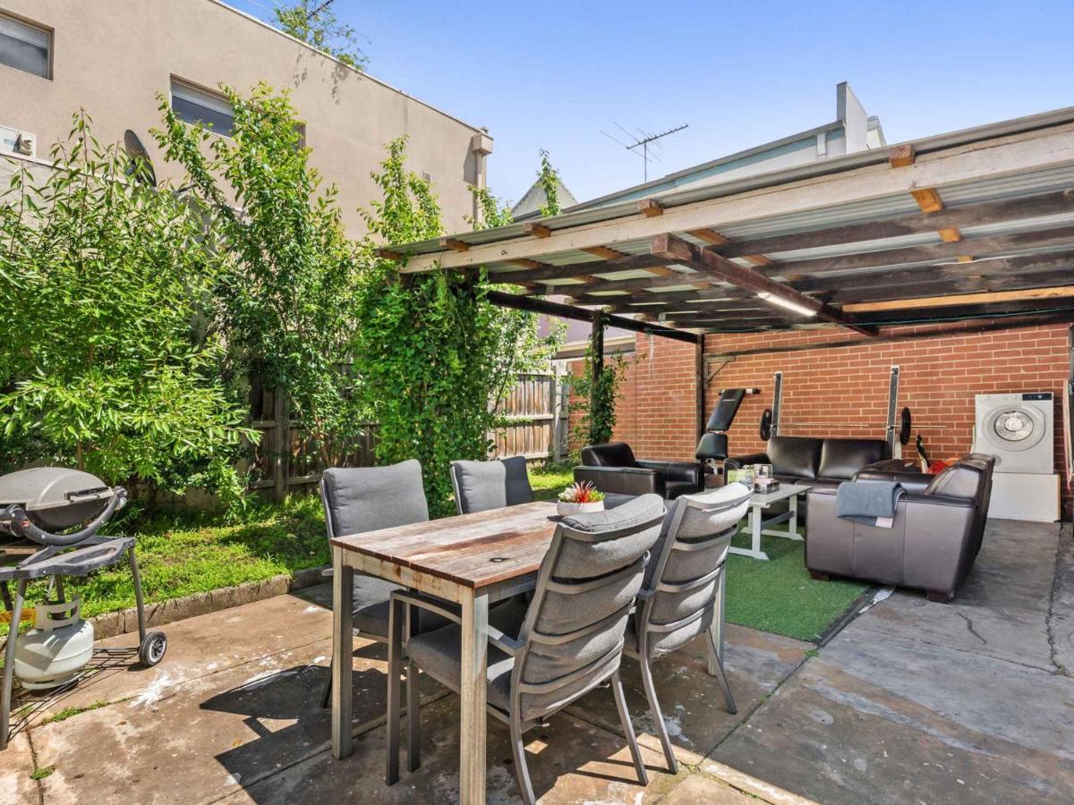 Walk To The Mcg & Aami Park - Free Late Checkout - Great Location & Backyard Vila Melbourne Exterior foto